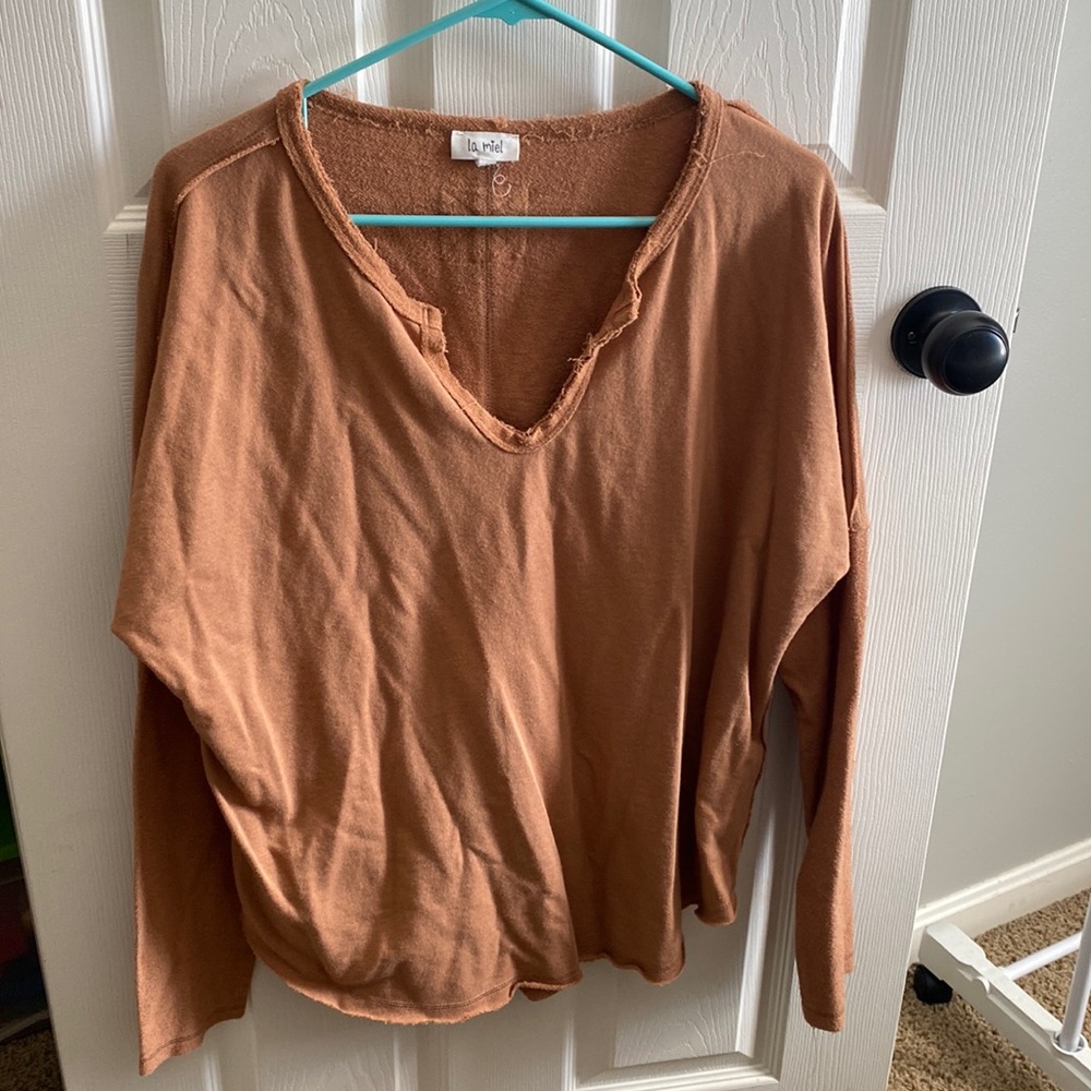 Women’s V-neck Long sleeve shirt